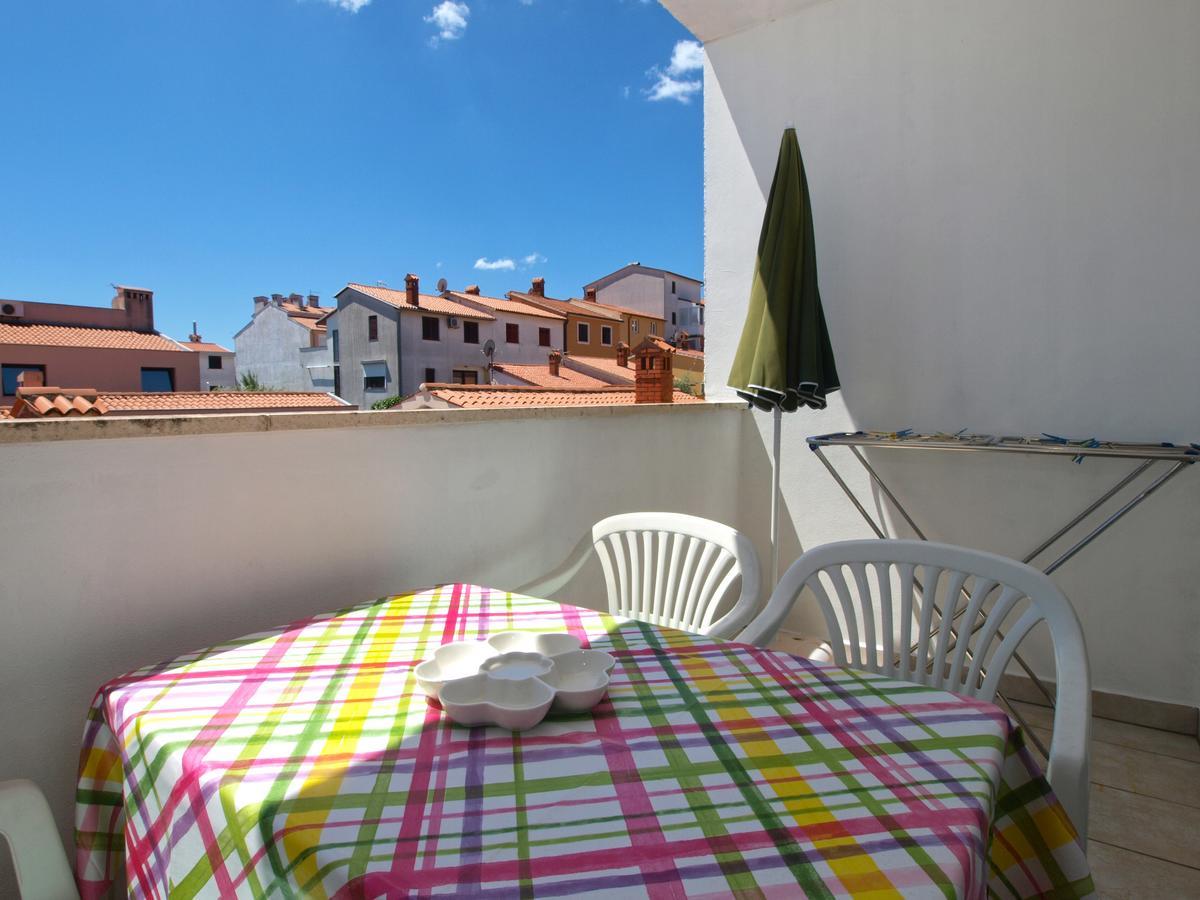 Apartments Mladen 1588 Pola Esterno foto
