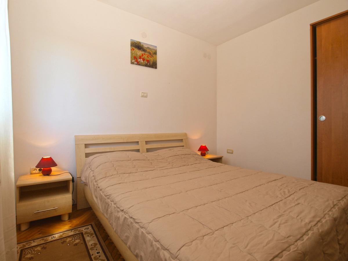 Apartments Mladen 1588 Pola Esterno foto